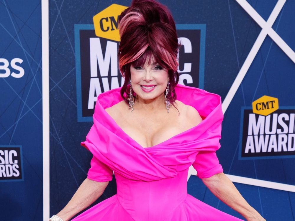 Naomi Judd’s family ‘deeply distressed’ by release of late singer’s suicide note