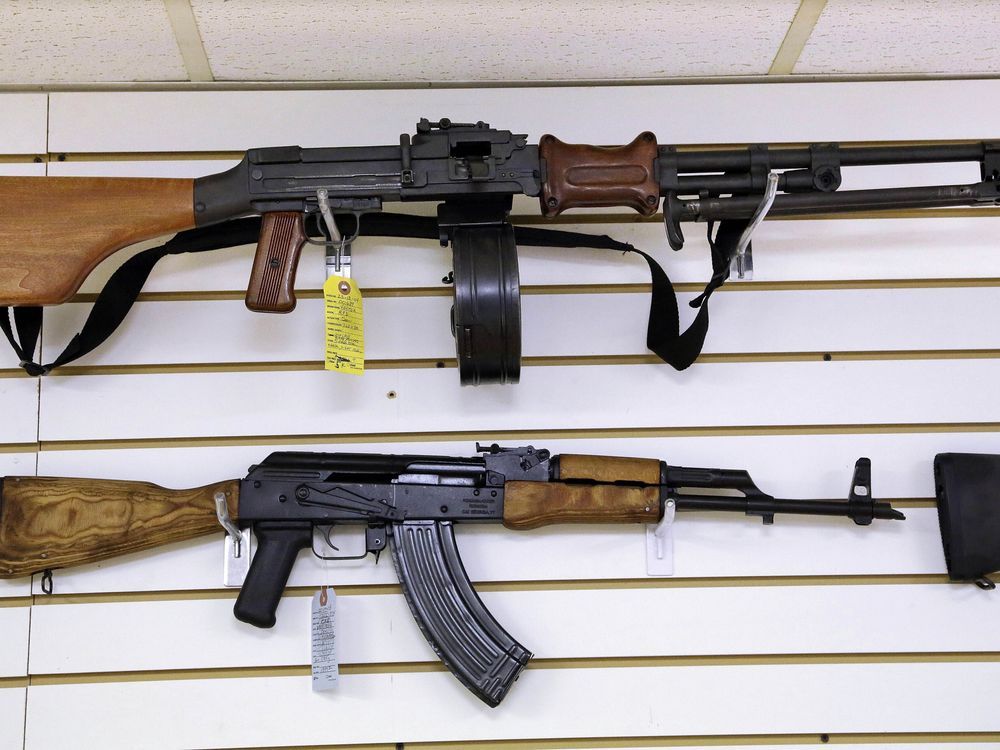 Appeals court upholds restraining order on Illinois gun ban