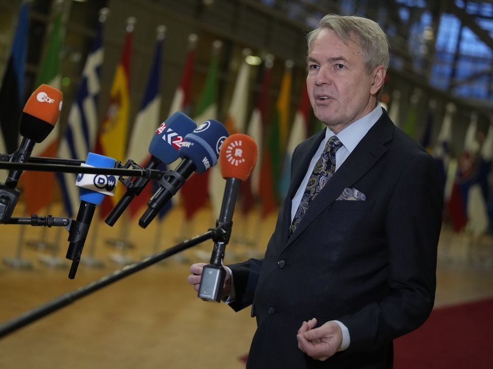 Finland’s top diplomat hints at joining NATO without Sweden