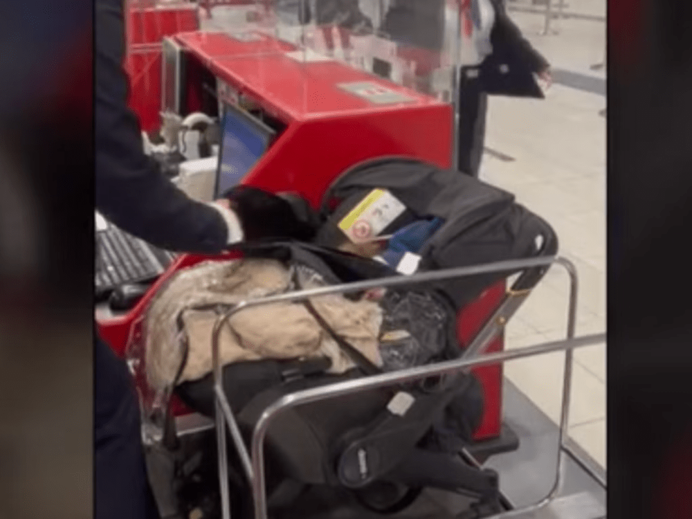 Couple abandons baby at check-in after airline asks them to buy the
child a ticket