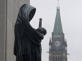 The federal government is reviving an independent commission to offer advice to cabinet on reforming Canadian laws, and has announced its picks for key roles.