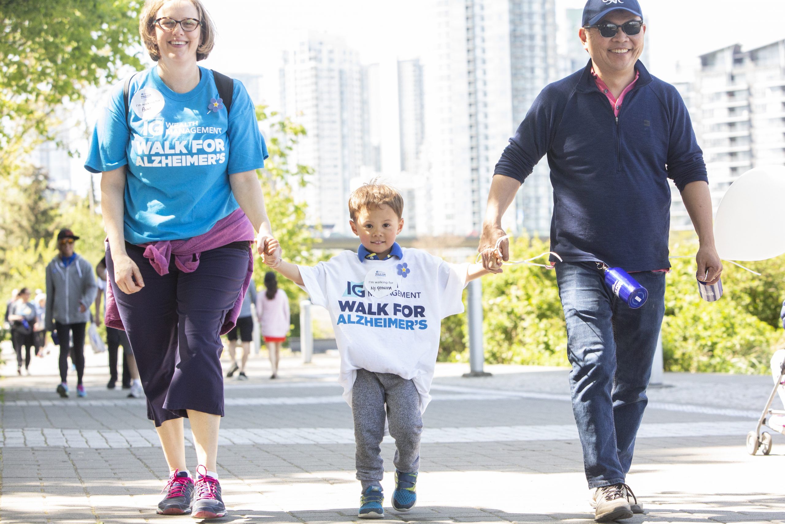 Walk For Alzheimer S Raises Funds To Support Canadians With Dementia   1 3 Scaled 