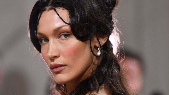 Bella Hadid struggling with nerve pain, migraines, and a leaky gut