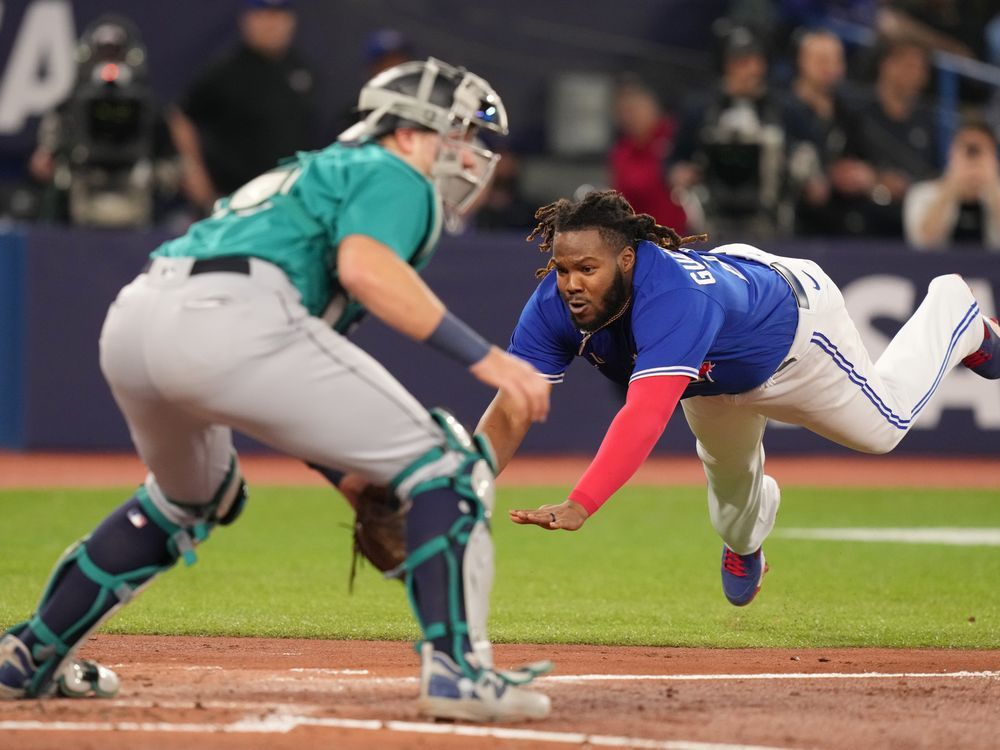 Vlad Guerrero Jr. hits walk-off HR to lift Jays in Montreal