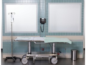 County General Hospital Operating Room Set Walls, Glass Entry Doors Set Decoration from the show ER.