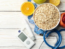 bowl of oats, glucose monitor