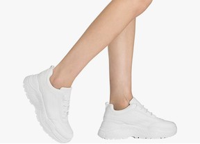 ILLUDE Woman's Sneaker