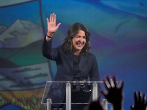 Danielle Smith gives victory speech