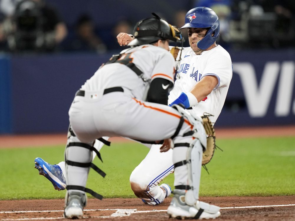 Whit Merrifield scores on WP, 08/29/2023