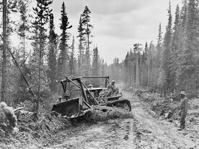 Historical photo of the construction of the Alaska Highway in 1942
