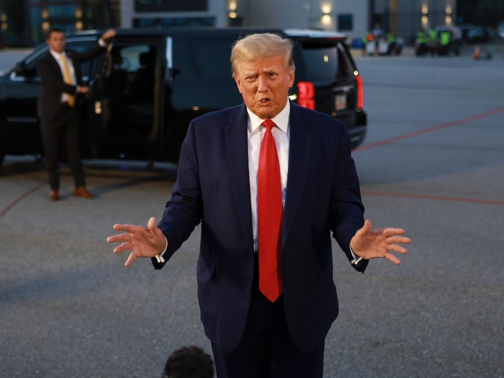 Donald Trump Scowls As He Surrenders At Atlanta Jail On Election ...