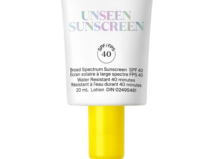  Supergoop! Mini Unseen Sunscreen SPF 40.
