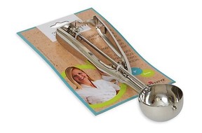 Anna Olson Kitchen Stainless Steel Large Mechanical Scooper, $23, thebay.com