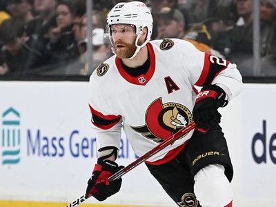 Gotta See It: Senators clear bench after Giroux notches assist for