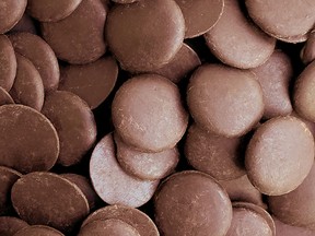 WNWN Food Labs milk chocolate cocoa-free buttons