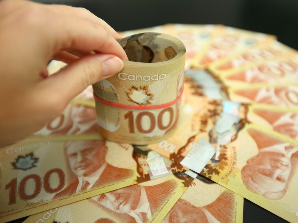 What is on the go with  Canada. Did the Canadian dollar suddenly drop  to 25cents US? Same size can of brilliance on .com for $54 :  r/lasercutting