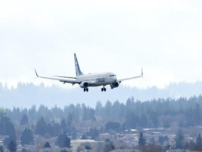 Alaska Airlines Passenger Describes Her Terror As Fuselage Tears Open