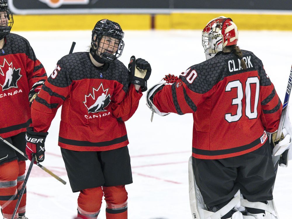 Canada advances to semis at U18 women's hockey worlds after shutting