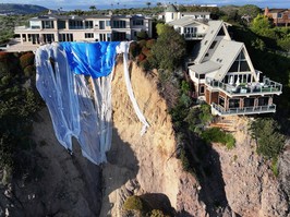 The mansion on the cliff