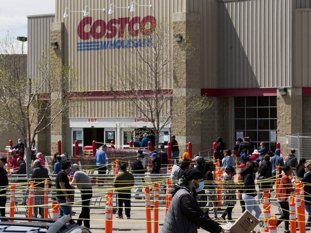 Canadians Frustrated With Biggest Grocers Except Costco National Post   Enterprise Costco Long Lines 