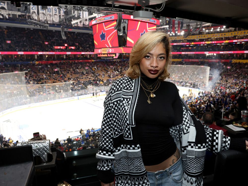 NHL因聘请反以色列国歌歌手Kiana Ledé为多伦多全明星赛而受到批评