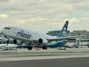 Alaska airlines Boeing 737