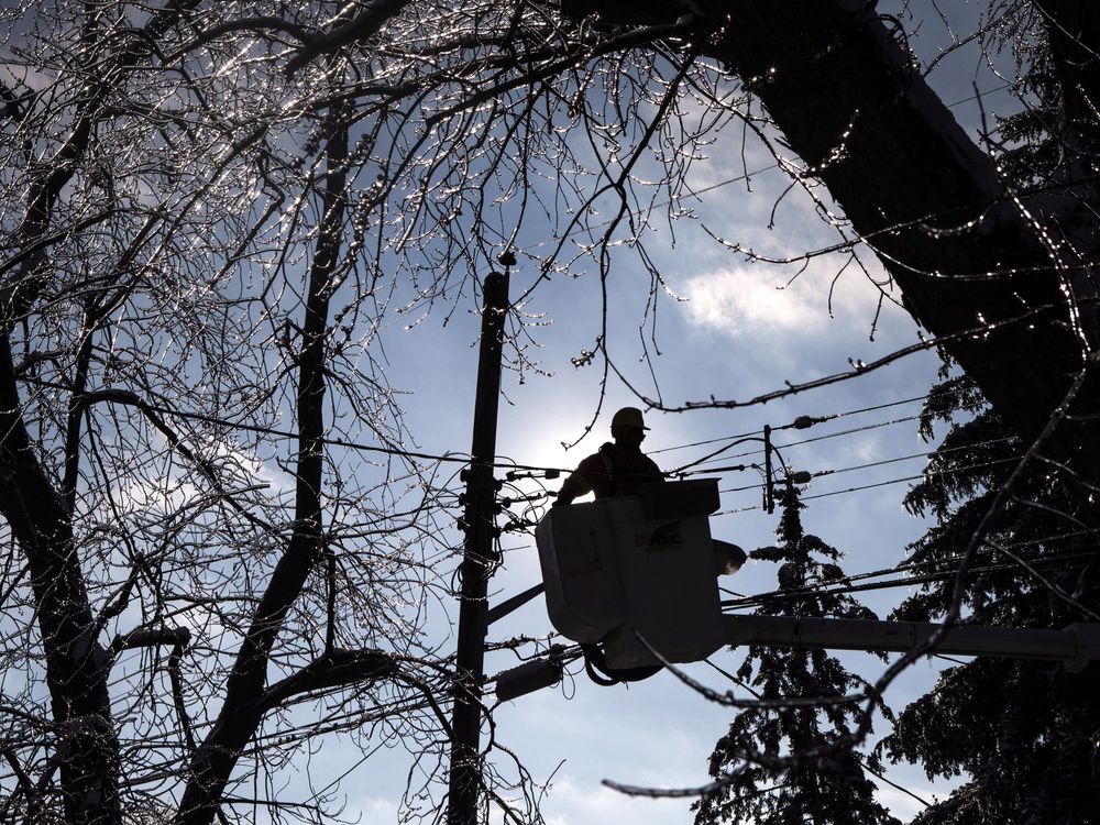 NextImg:Two Toronto utility workers injured working on hydro vault, area power knocked out