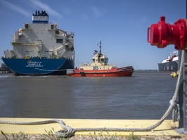 LNG tanker