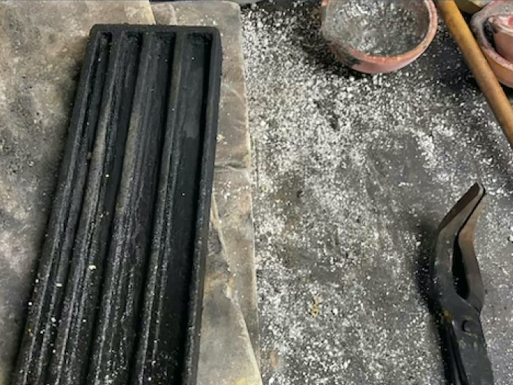 Metal forging equipment