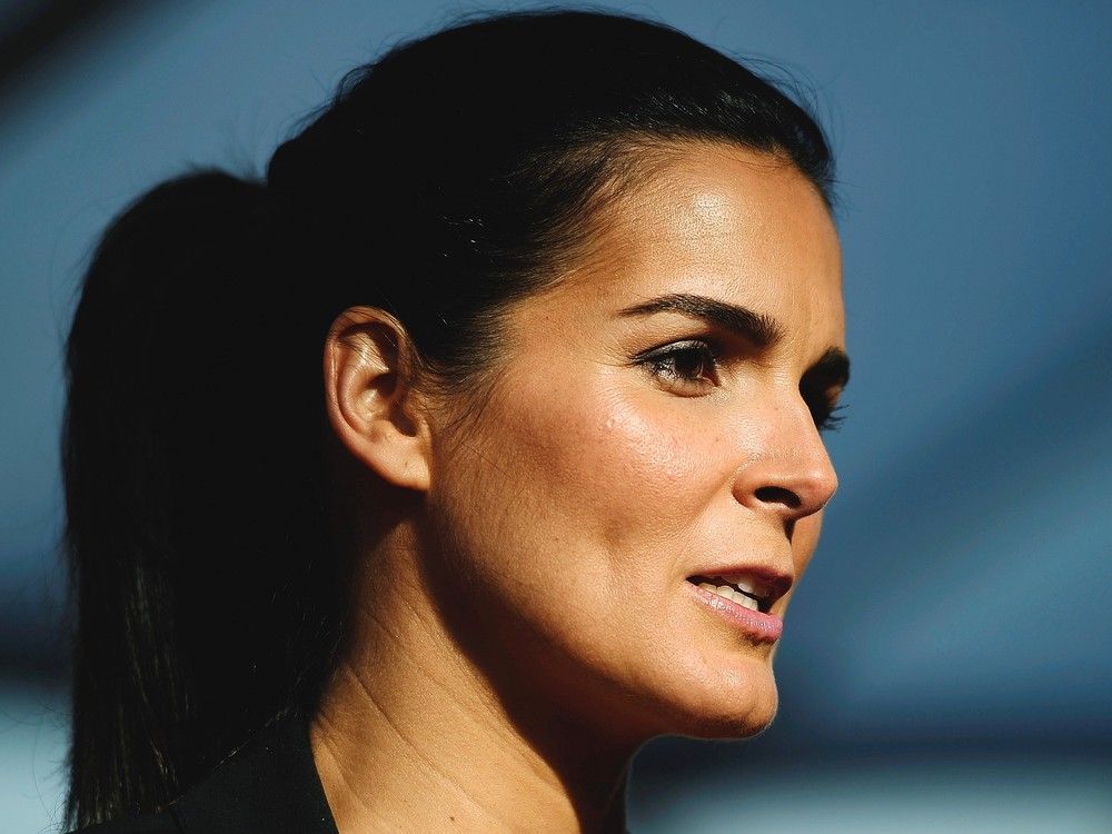 NextImg:'Man delivering groceries for Instacart shot and killed our dog,' says actor Angie Harmon