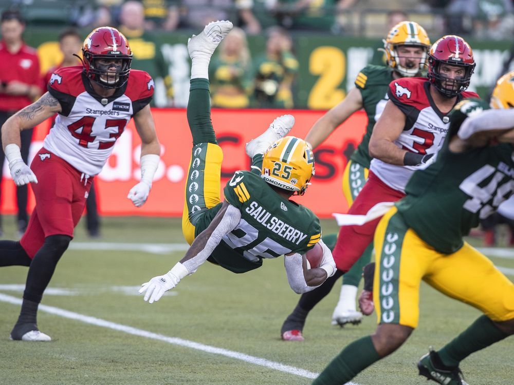 NextImg:Canadian linebacker Charlie Moore retires after three seasons with Stampeders