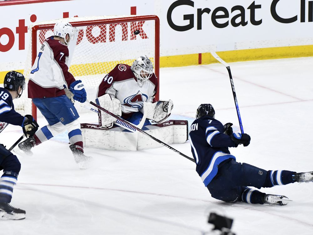 NextImg:Lowry, Connor propel Jets to 7-6 playoff win over Avalanche