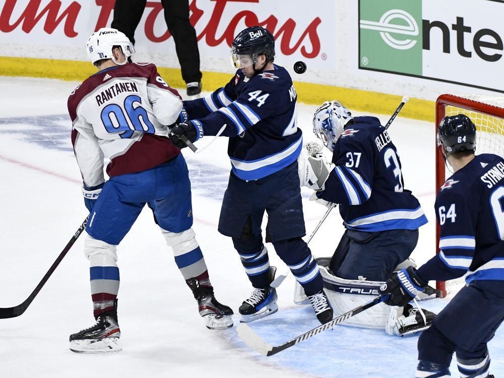 NextImg:Jets, Avs goalies reset after wild Winnipeg win in series opener
