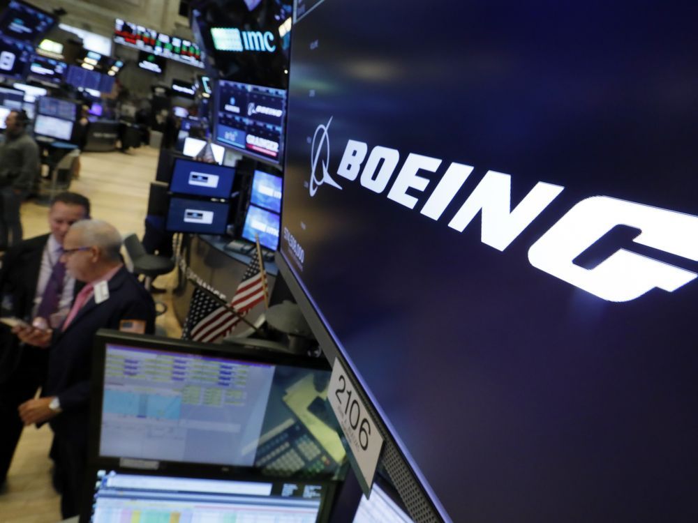 NextImg:Boeing's CEO got compensation worth nearly $33 million last year but lost a $3 million bonus