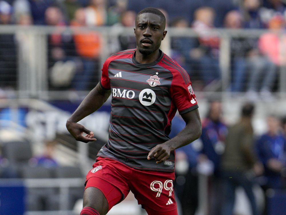 NextImg:German forward puts his hand up, but TFC still shooting itself in the foot on defence
