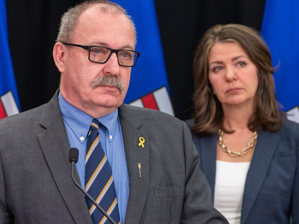 NextImg:Alberta tables bill that would let province veto deals between cities and federal goverment