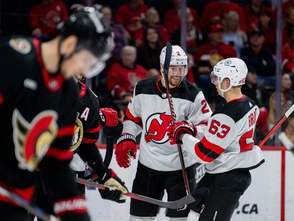 NextImg:Devils snap three-game skid with 4-3 victory, hand Senators third straight loss