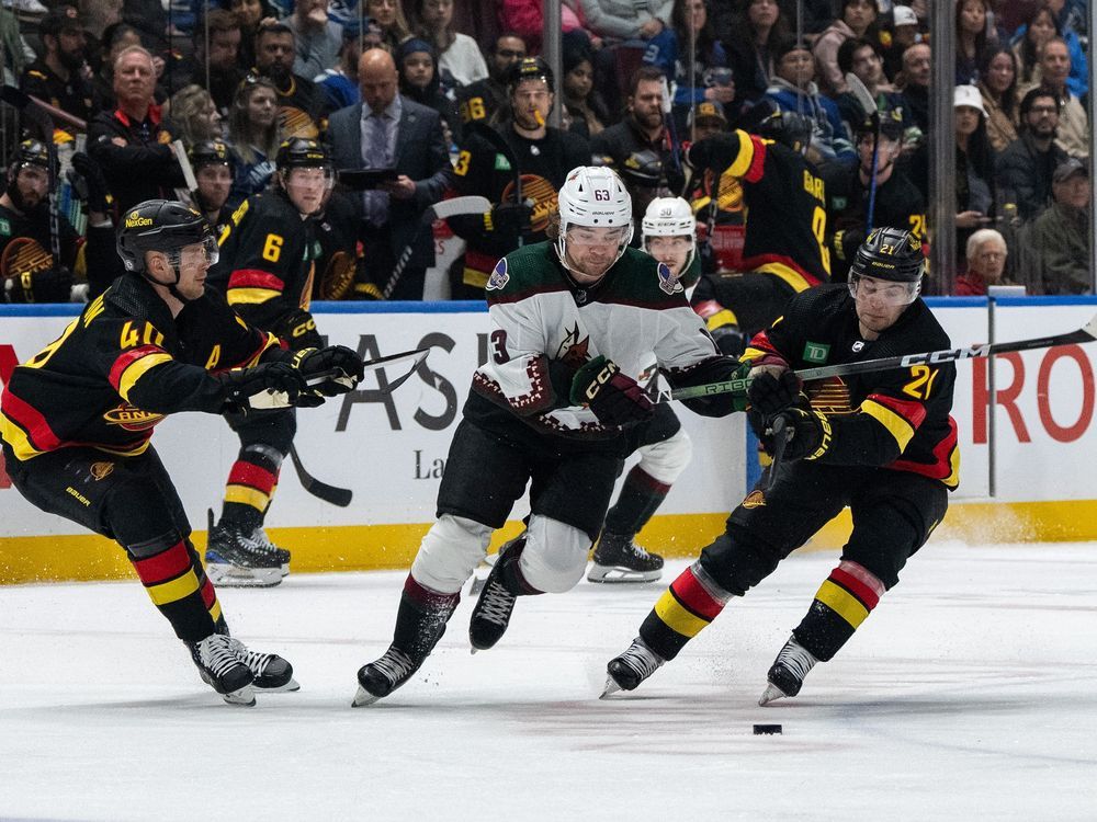 NextImg:Cooley scores OT winner as Coyotes edge Canucks 4-3