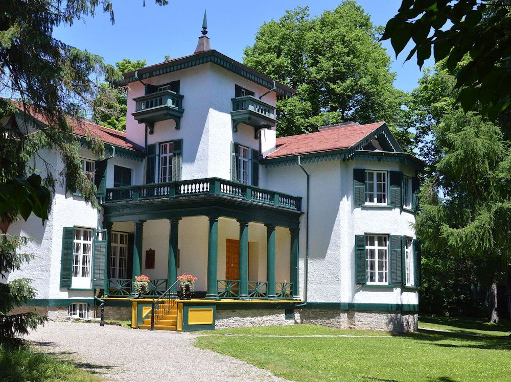 NextImg:FIRST READING: Parks Canada officially 'decolonizes' Sir John A. Macdonald's house