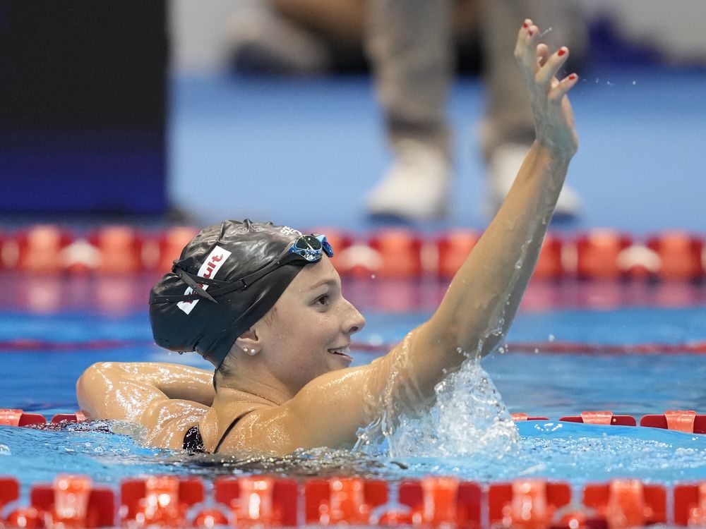 NextImg:McIntosh looks for more success, Acevedo takes veteran role at Canadian swim trials