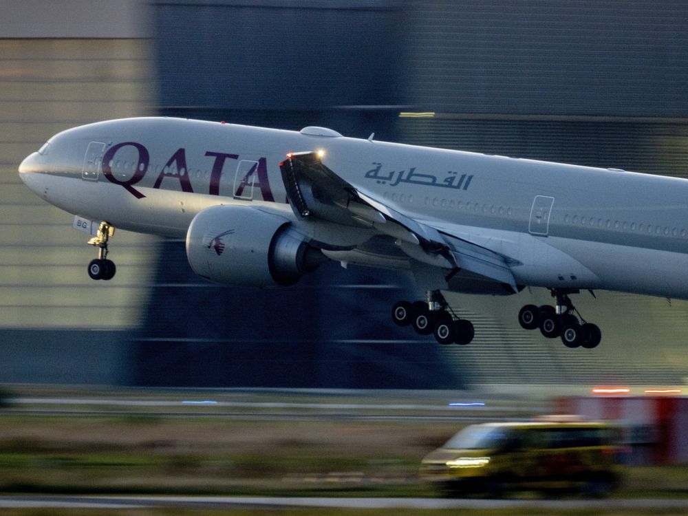 NextImg:Australian man forced to sit 4 hours beside dead passenger on Qatar Airlines flight