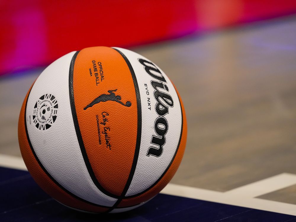 Trudeau’s joke could cost Canada winning Stanley Cup, fans speculate