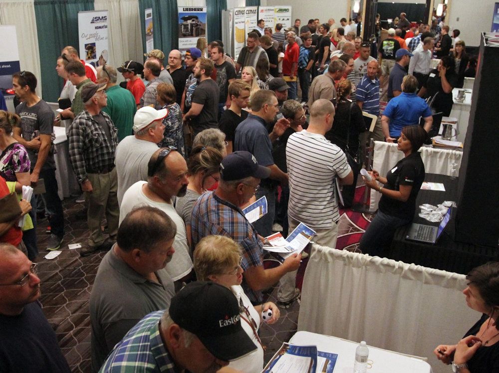 NextImg:FIRST READING: The layers of grim news in Canada’s latest jobs report