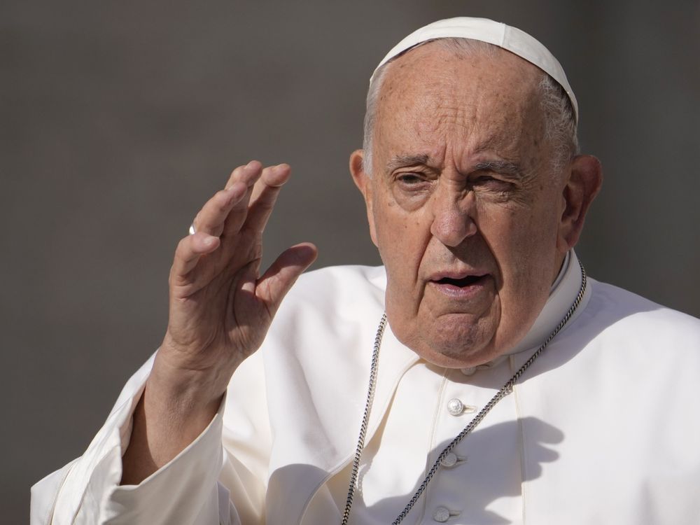 NextImg:Pope Francis conscious following respiratory crisis, but still in critical condition: Vatican