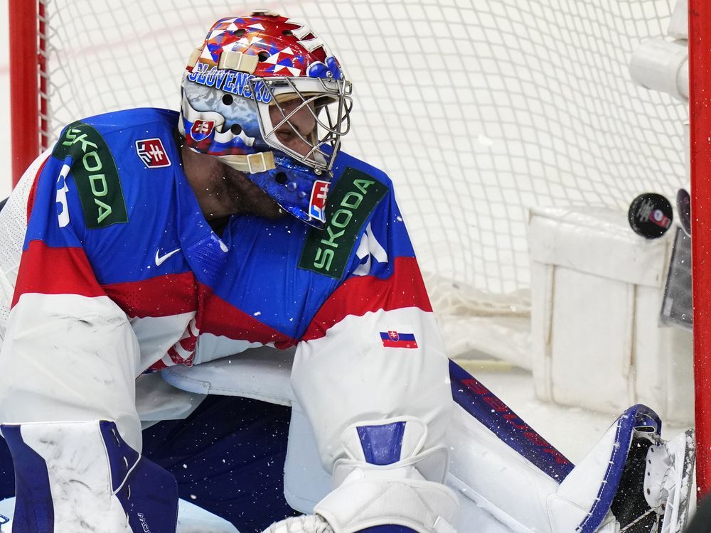 NextImg:Paul scores twice, Canada advances to world hockey semifinals with win over Slovakia