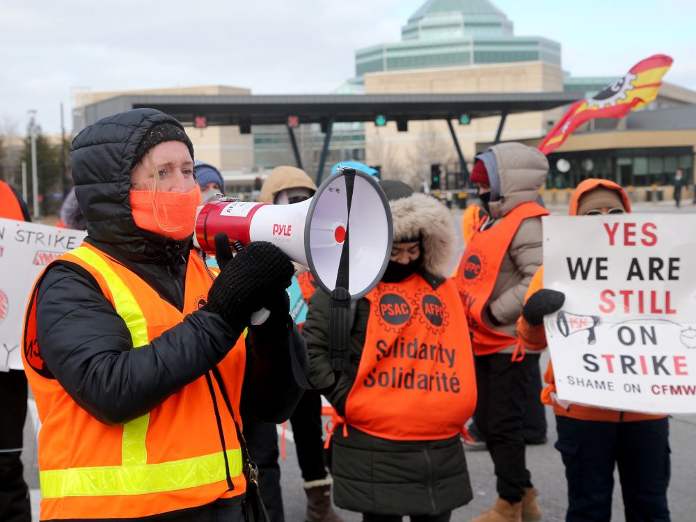 NextImg:Jesse Kline: Trudeau's bloated public service monster turns on him