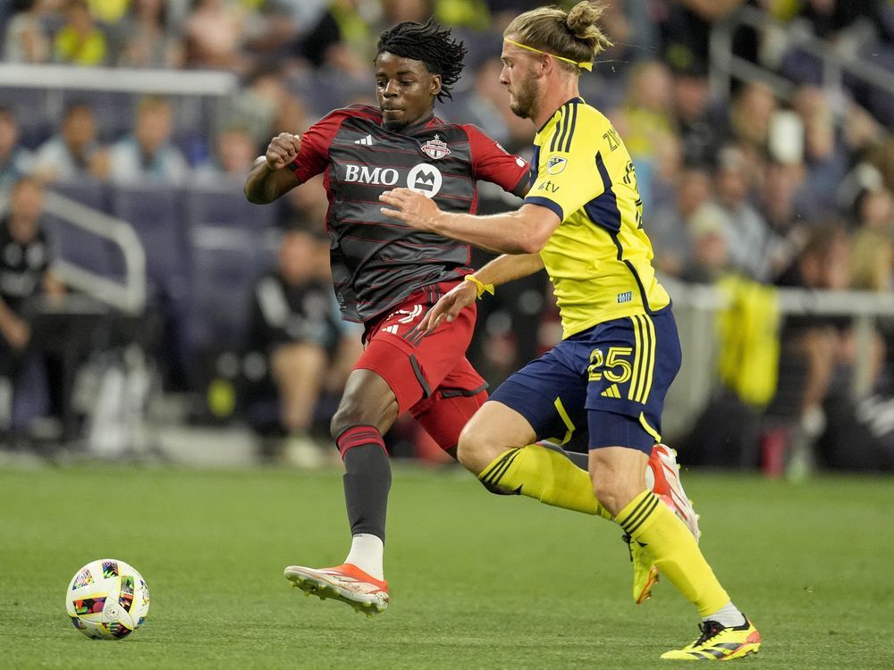 NextImg:Depleted Toronto FC, hit hard by suspension and injury, loses 2-0 at Nashville