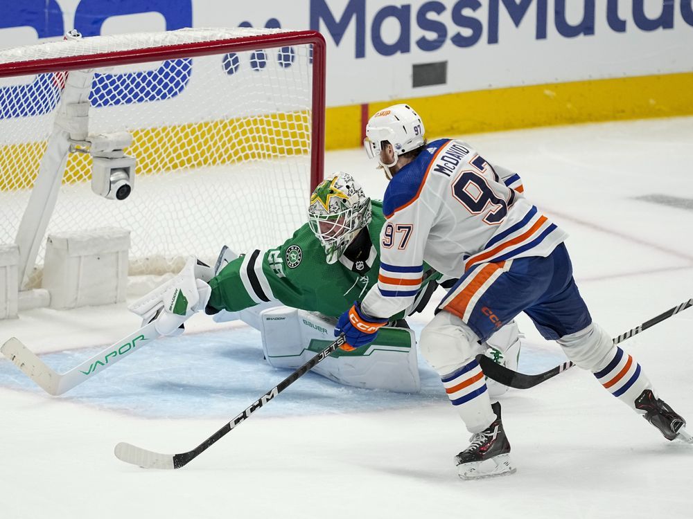 NextImg:McDavid scores in double overtime, Oilers grab 1-0 lead in Western Conference final