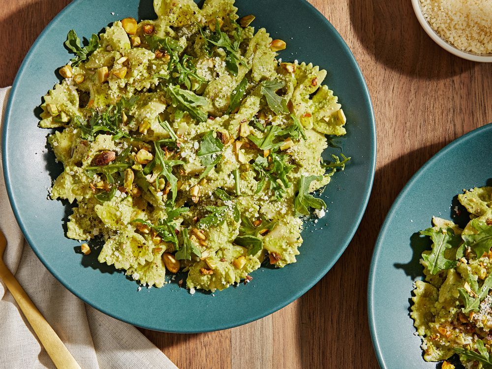 NextImg:Jamie Oliver’s lemony arugula pasta is a refreshing 20-minute meal