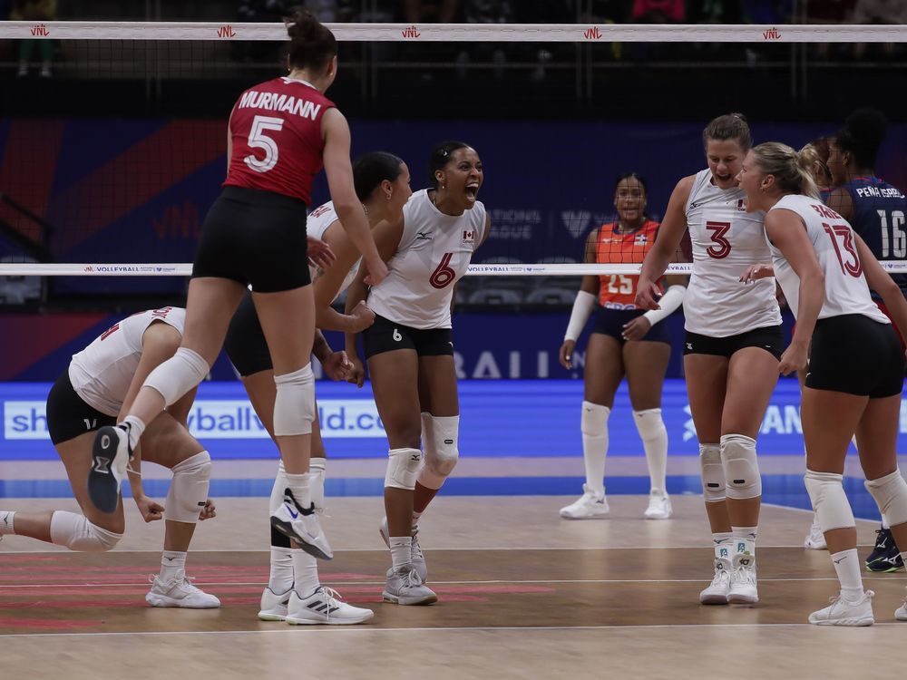 NextImg:Canada earns straight-sets win over Dominican Republic in Volleyball Nations League